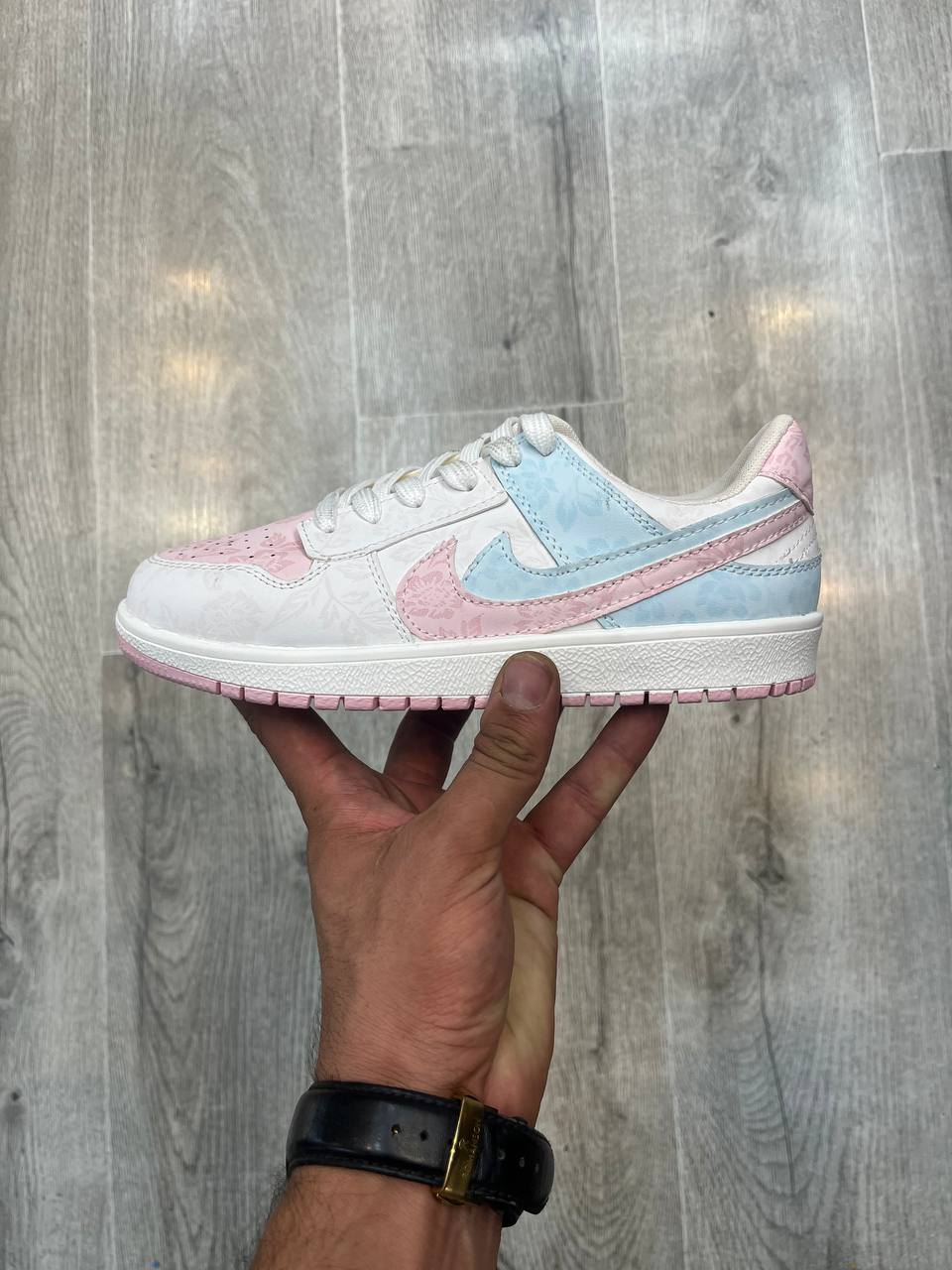 جردن 1 طرحدار